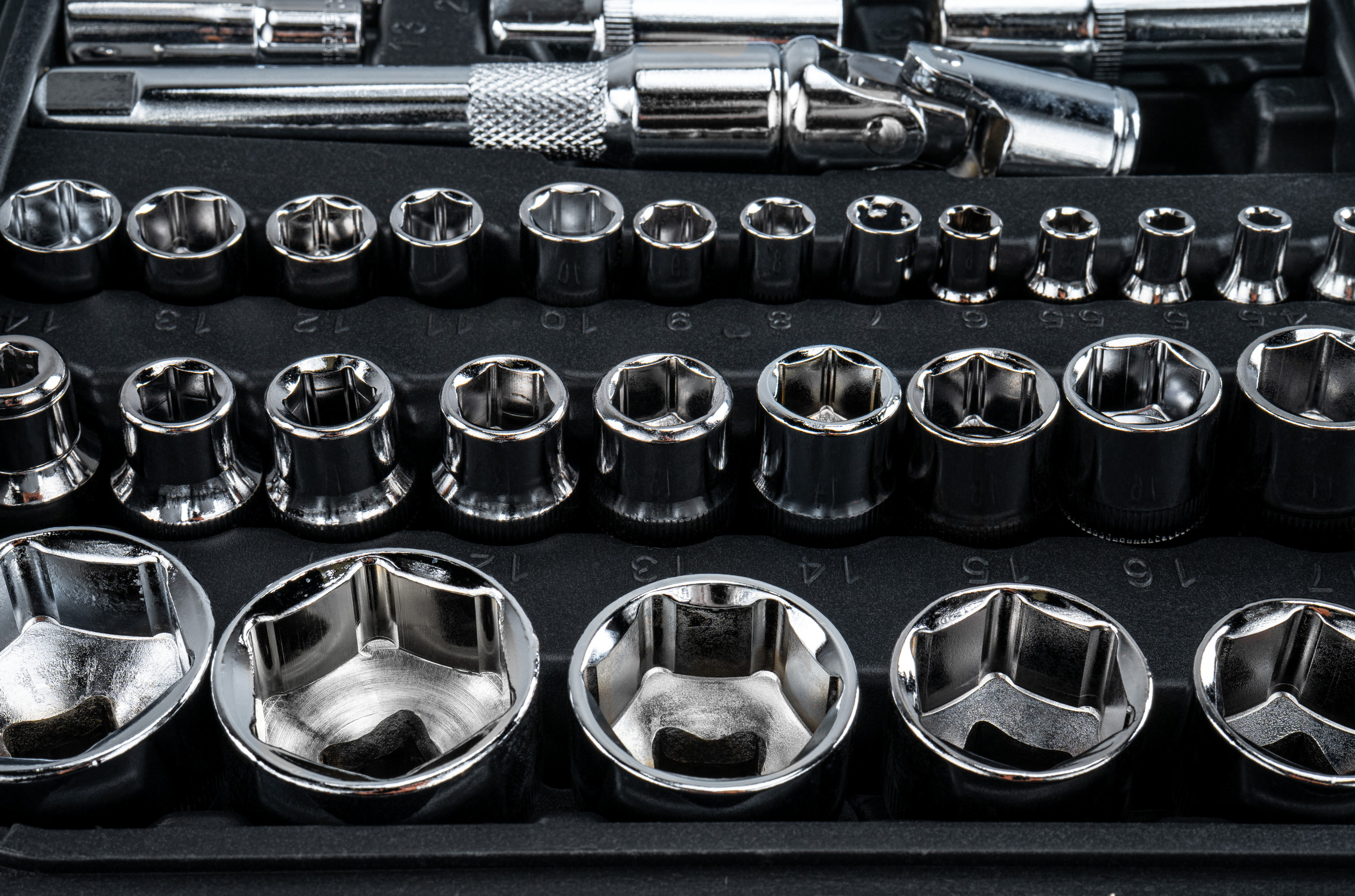 SADA NÁSTRČNÝCH KLÍČŮ 108ks 1/2" | 1/4" PM-ZKNB-108SU